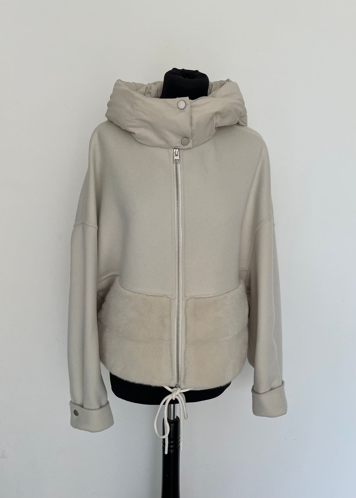 Pelzmantel aus der Winterkollektion (Nr. 1)