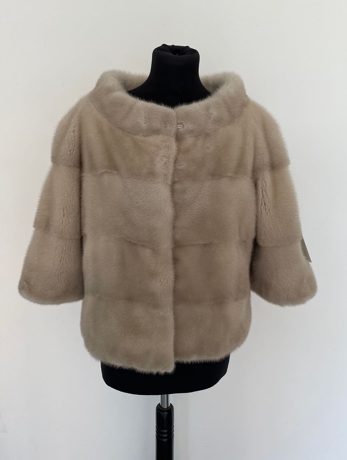 Pelzmantel aus der Winterkollektion (Nr. 16)