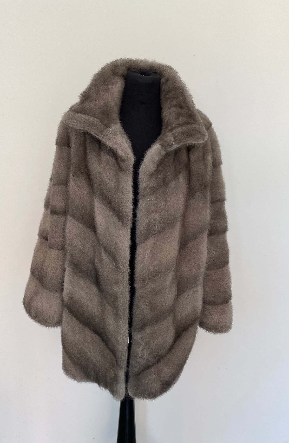 Pelzmantel aus der Winterkollektion (Nr. 21)