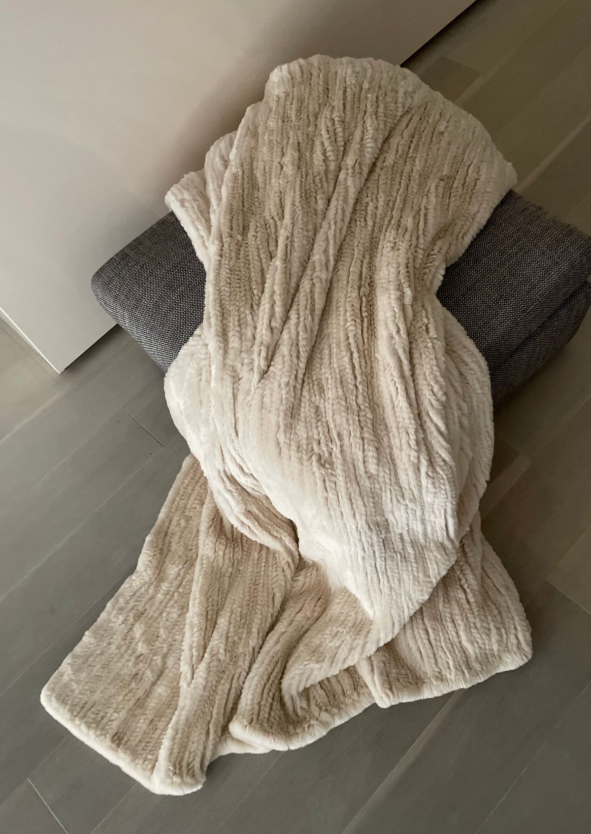 Pelzmantel aus der Winterkollektion (Nr. 37)
